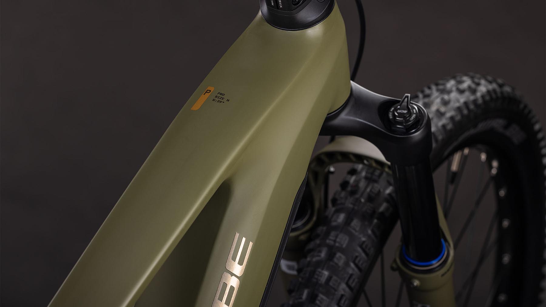 102130-Cube-Stereo-Hybrid-ONE44-Pro-800-dustyolive-n-gold-2026-EBike-Fully-Mountainbike-02
