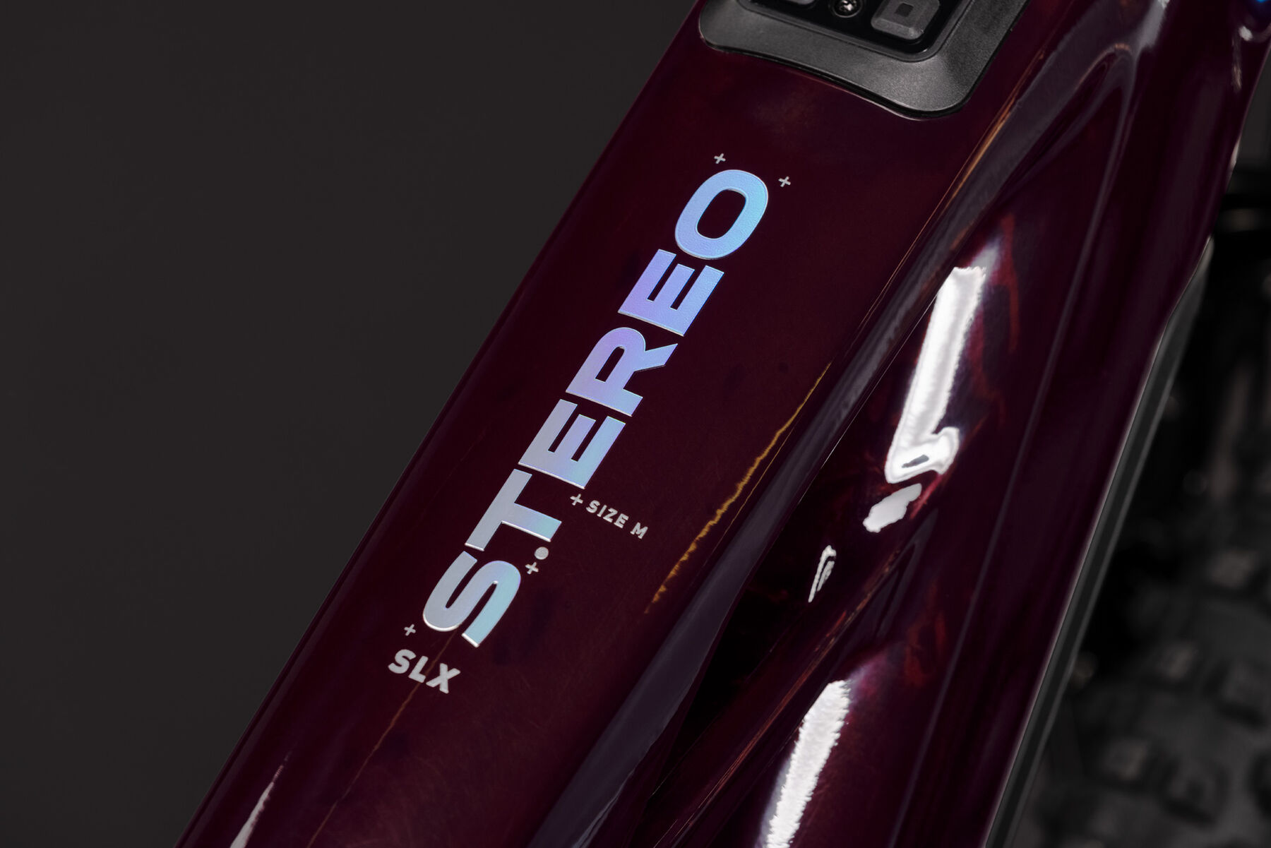 1104610-Cube-Stereo-Hybrid-ONE77-HPC-SLX-800-liquidred-n-black-2027-02