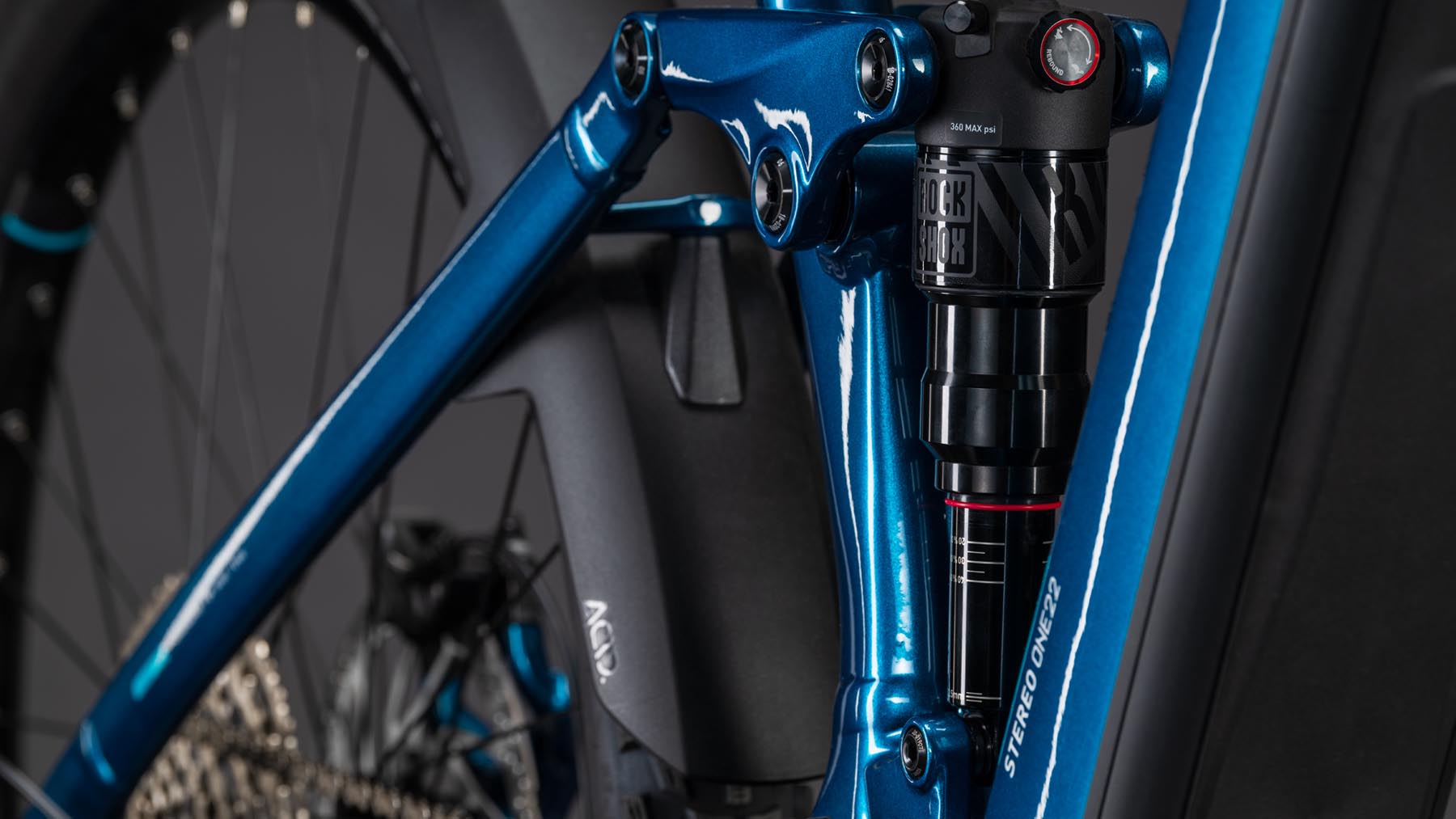 101210-Cube-Stereo-Hybrid-ONE22-Race-800-electricblue-n-white-2026-EBike-Fully-Mountainbike-07