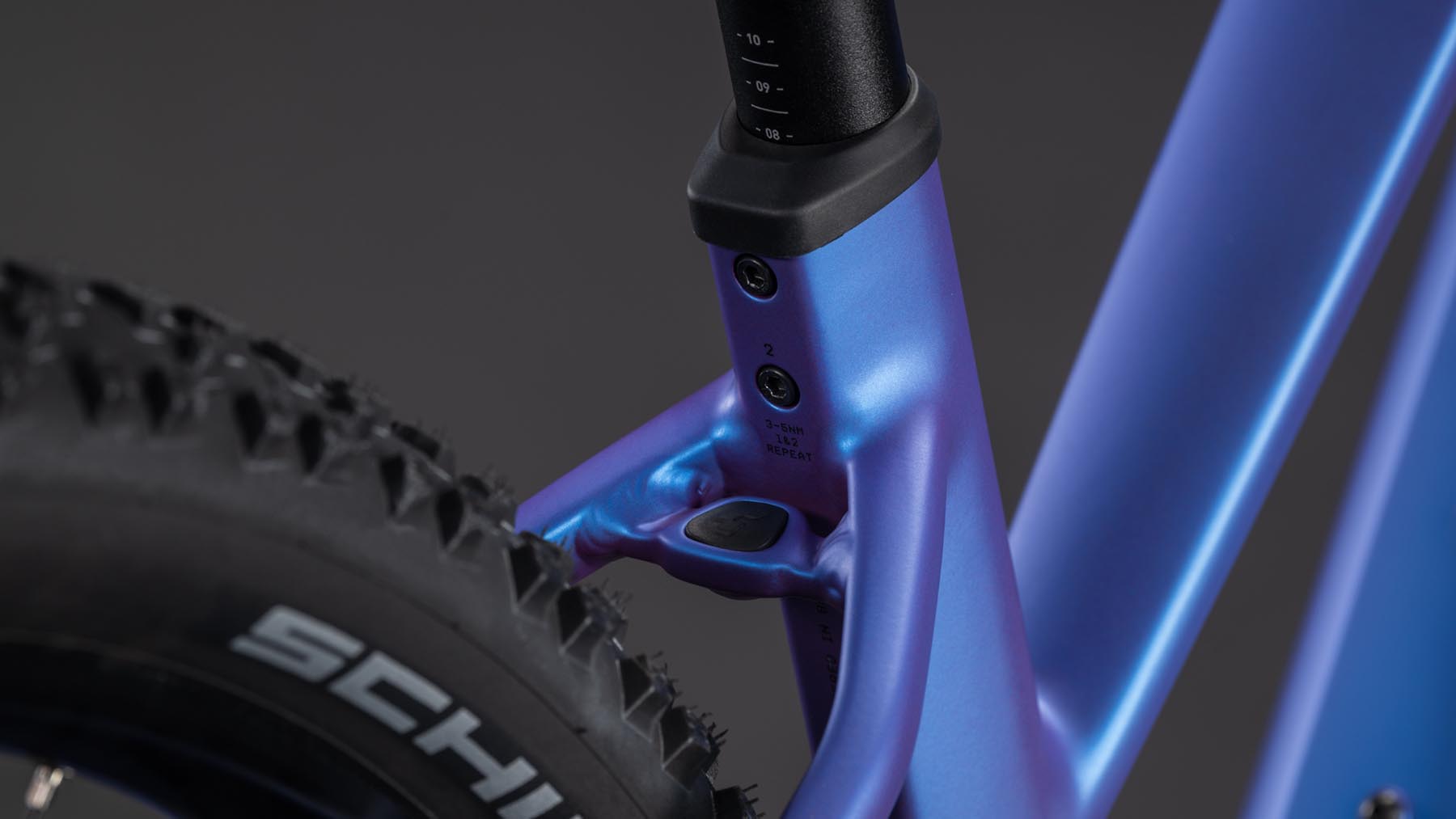 108181Z-Cube-Reaction-Hybrid-ONE-800-blueiris-n-reflect-2026-EBike-Hardtail-Mountainbike-Damen-04