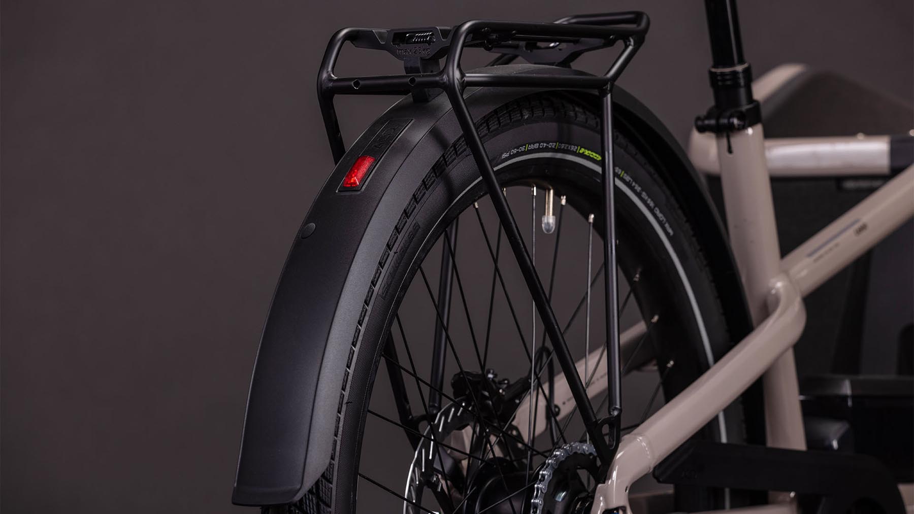 124100-Cube-Cargo-Hybrid-Comfort-Pro-800-oatgrey-n-reflex-2026-EBike-Lastenfahrrad-04