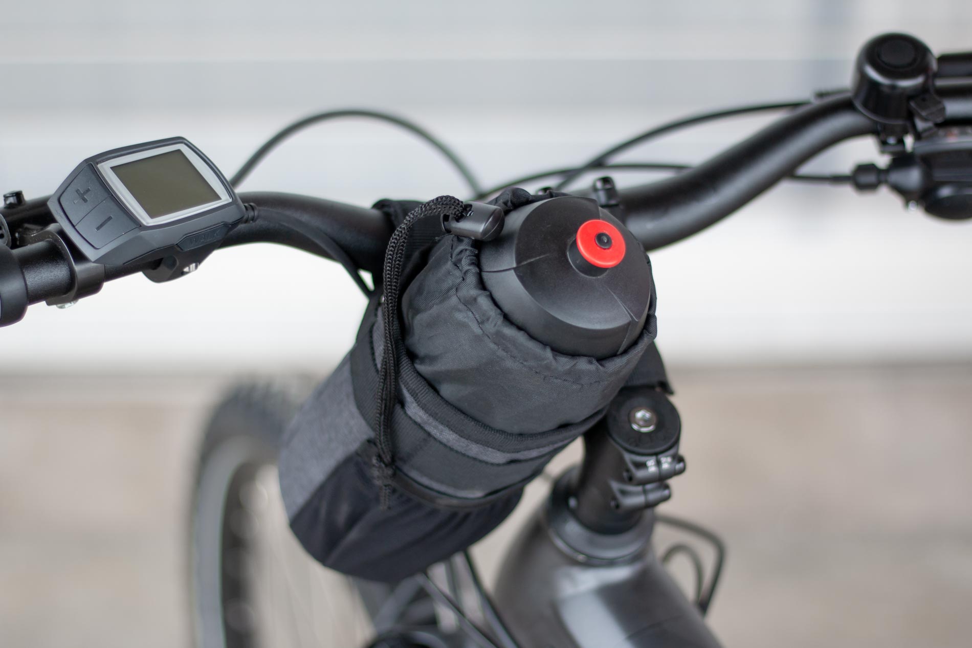 Nightharts Rave Iso RAVE Lenker Iso-Flaschentasche, Getränkehalter für Fahrrad & E-Bike ...