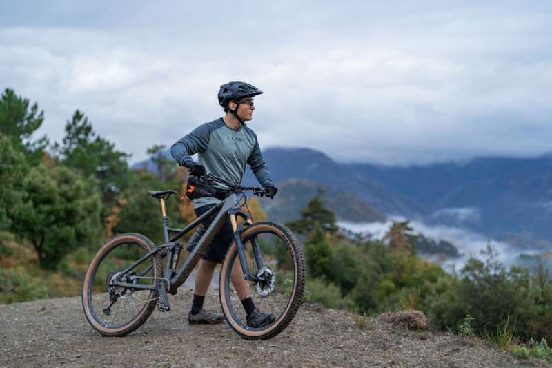 media/image/Banner-Elektrofahrrad-Cube-2025.jpg